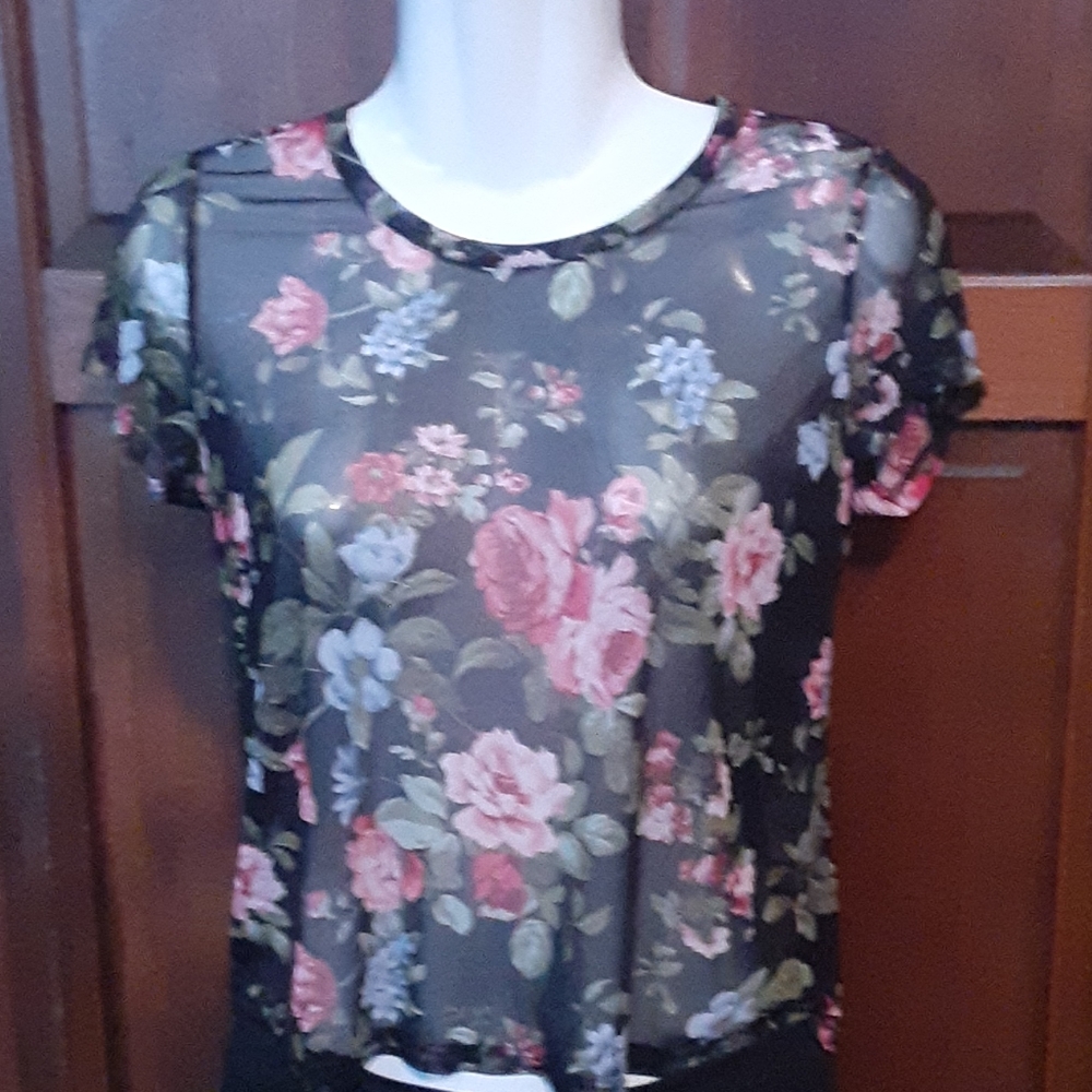 🥀 Beware! sheer floral tee
